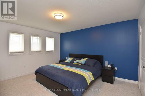 102 Celestial Crescent, Hamilton, ON - Indoor Photo Showing Bedroom