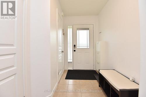102 Celestial Crescent, Hamilton, ON - Indoor Photo Showing Other Room