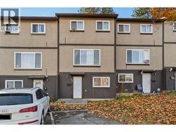 1605 SUMMIT Drive Unit# 64  Kamloops, BC V2E 2A5