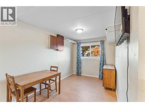 Bachelor Suite - 1605 Summit Drive Unit# 64, Kamloops, BC - Indoor Photo Showing Dining Room