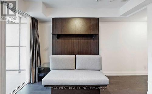 3210 - 65 St Mary Street, Toronto, ON - Indoor Photo Showing Other Room