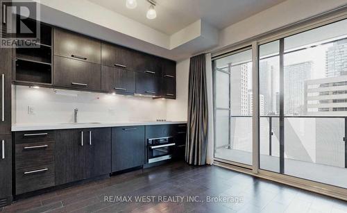 3210 - 65 St Mary Street, Toronto, ON - Indoor Photo Showing Kitchen