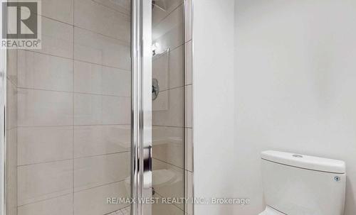 3210 - 65 St Mary Street, Toronto, ON - Indoor Photo Showing Bathroom