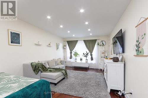 839 Modlin Road, Pickering, ON - Indoor