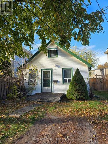 39 MANCHESTER AVENUE  St. Catharines (Haig), ON L2R 1N9