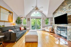 302-11771 Rue Marie-Anne-Lavallée  Montréal (Ahuntsic-Cartierville), QC H3M 3E9