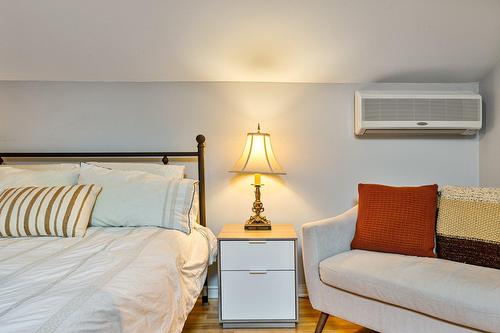 Chambre à coucher - 302-11771 Rue Marie-Anne-Lavallée, Montréal (Ahuntsic-Cartierville), QC - Indoor Photo Showing Bedroom