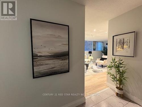 107 - 3695 Kaneff Crescent, Mississauga, ON - Indoor Photo Showing Other Room