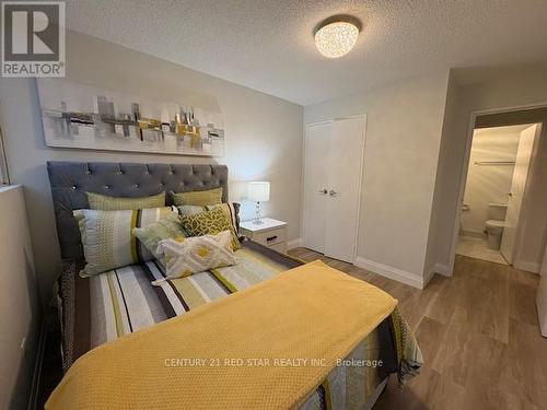 107 - 3695 Kaneff Crescent, Mississauga, ON - Indoor Photo Showing Bedroom