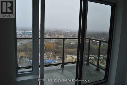 Ph1-02 - 1215 Bayly Street, Pickering, ON - Indoor Photo Showing Other Room