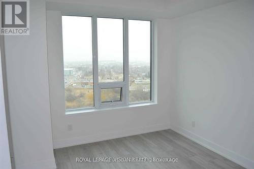 Ph1-02 - 1215 Bayly Street, Pickering, ON - Indoor Photo Showing Other Room