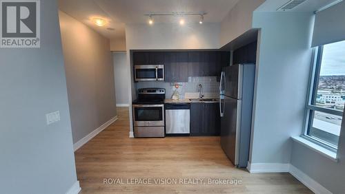 Ph1-02 - 1215 Bayly Street, Pickering, ON - Indoor Photo Showing Kitchen