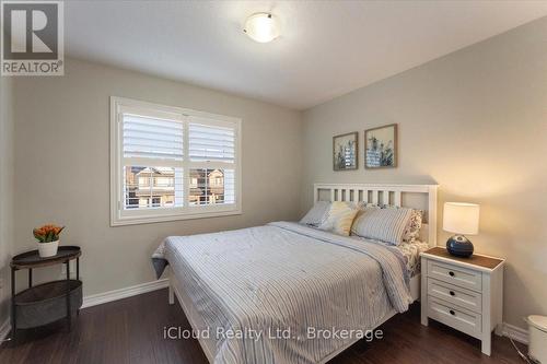 115 Echovalley Drive, Hamilton, ON - Indoor Photo Showing Bedroom