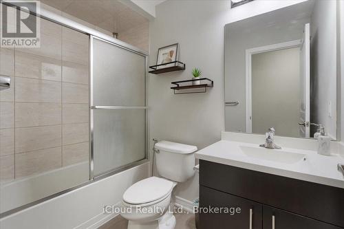 115 Echovalley Drive, Hamilton, ON - Indoor Photo Showing Bathroom