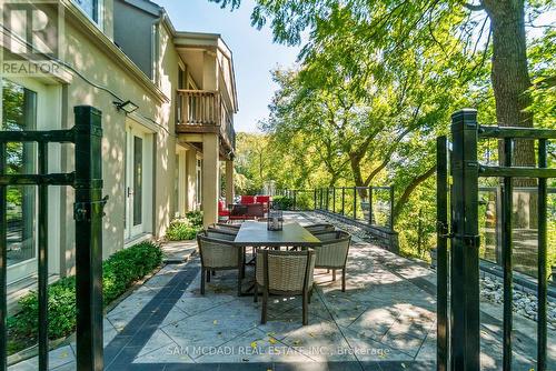 2552 Jarvis Street, Mississauga, ON - Outdoor