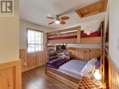 48 Madawaska Trail, Wasaga Beach, ON - Indoor Photo Showing Bedroom