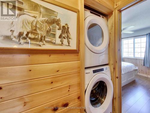 48 Madawaska Trail, Wasaga Beach, ON - Indoor Photo Showing Laundry Room