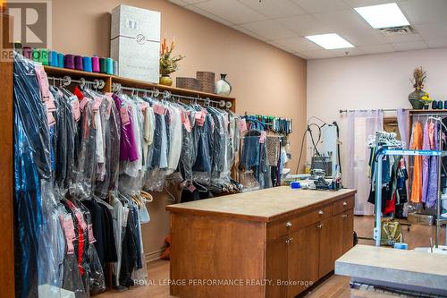 Dry Cleaners and Alteration  clothes - 12 - 2010 Trim Road, Ottawa, ON 