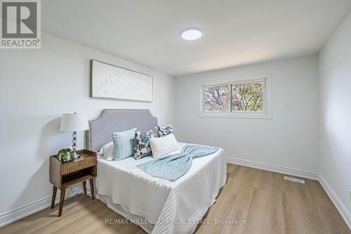 985 Central Park Boulevard N, Oshawa, ON - Indoor Photo Showing Bedroom