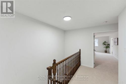 2634 Half Moon Bay Road, Ottawa, ON - Indoor Photo Showing Other Room