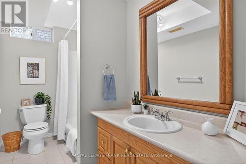 3075 Westridge Boulevard, Peterborough (Monaghan Ward 2), ON - Indoor Photo Showing Bathroom