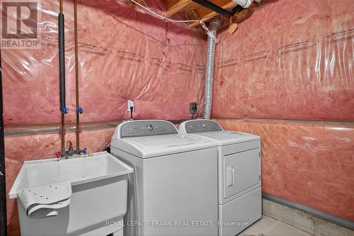 3075 Westridge Boulevard, Peterborough (Monaghan Ward 2), ON - Indoor Photo Showing Laundry Room