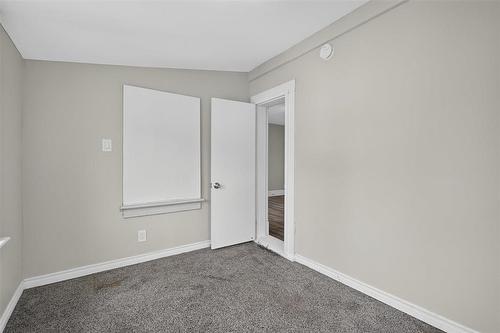 61 Luxton Avenue, Winnipeg, MB - Indoor Photo Showing Other Room