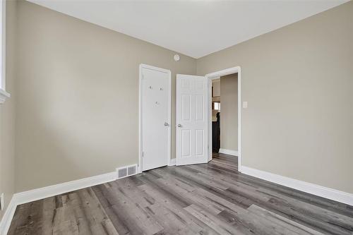 61 Luxton Avenue, Winnipeg, MB - Indoor Photo Showing Other Room