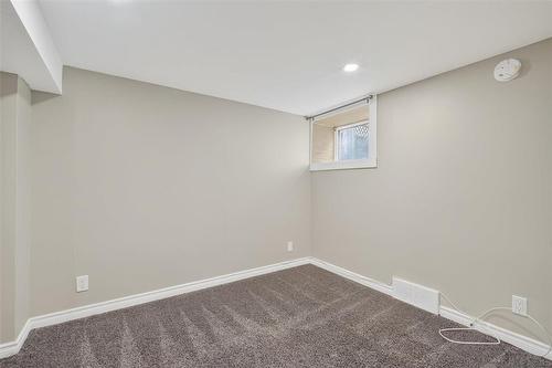 61 Luxton Avenue, Winnipeg, MB - Indoor Photo Showing Other Room