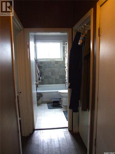340 Eastview Street, Burstall, SK - Indoor