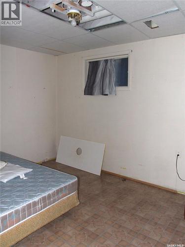 340 Eastview Street, Burstall, SK - Indoor