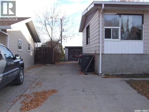 340 Eastview Street, Burstall, SK - Outdoor