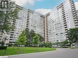 3590 KANEFF Crescent Unit# 1604  Mississauga, ON L5A 3X3