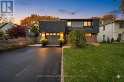 613 SANTEE GATE  Mississauga, ON L5A 2B8