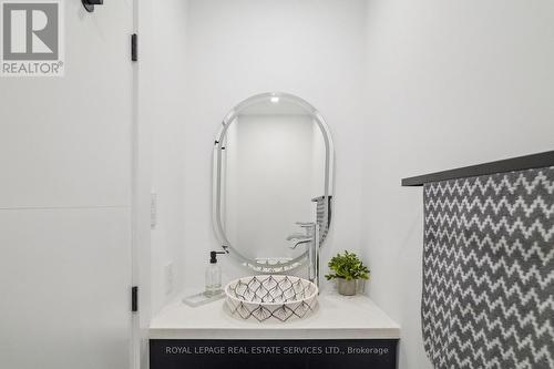 Main Floor Bathroom - 613 Santee Gate, Mississauga, ON - Indoor Photo Showing Other Room