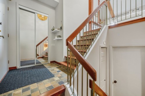 Mud Room - 201-111 Av. Hochar, Saint-Sauveur, QC - Indoor Photo Showing Other Room