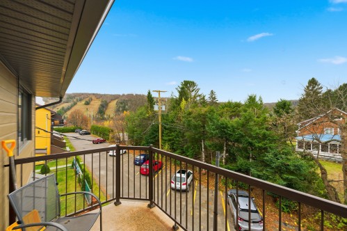 Balcony - 201-111 Av. Hochar, Saint-Sauveur, QC - Outdoor With Exterior