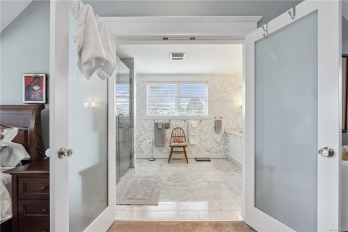 2443 Florence St, Oak Bay, BC 