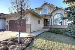 103 Vanderbilt DR  Winnipeg, MB R3Y 1M9