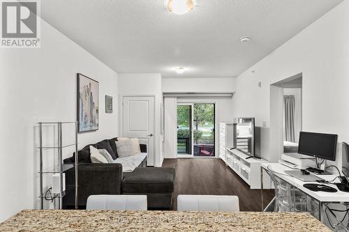 103 - 300 Essa Road, Barrie, ON - Indoor