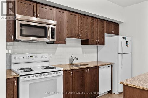 103 - 300 Essa Road, Barrie, ON - Indoor Photo Showing Kitchen