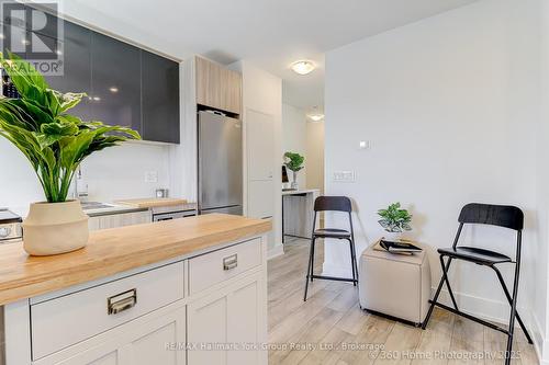 534 - 3100 Keele Street, Toronto (Downsview-Roding-Cfb), ON - Indoor