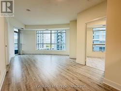 610 - 125 VILLAGE GREEN SQUARE  Toronto, ON M1S 0G3