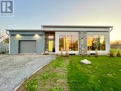 817 DOANS RIDGE ROAD  Welland (Cooks Mills), ON L3B 5N7