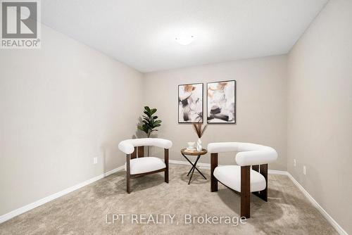 381 Cope Drive, Ottawa, ON - Indoor Photo Showing Other Room