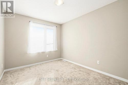 381 Cope Drive, Ottawa, ON - Indoor Photo Showing Other Room