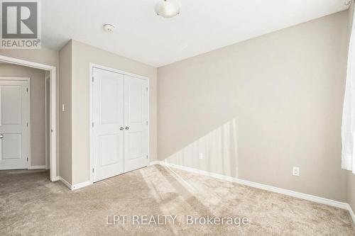 381 Cope Drive, Ottawa, ON - Indoor Photo Showing Other Room
