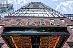 2807 - 88 BLUE JAYS WAY  Toronto, ON M5V 0L7