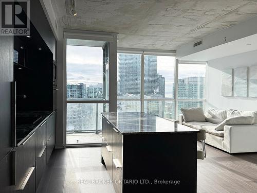 2807 - 88 Blue Jays Way, Toronto, ON - Indoor