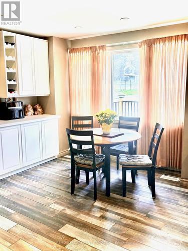 199 Kimberly Drive, Hamilton, ON - Indoor Photo Showing Dining Room